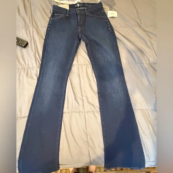 7 For All Mankind Kimmie Bootcut Jeans Size 27 Dark Wash NWT - Picture 1 of 8